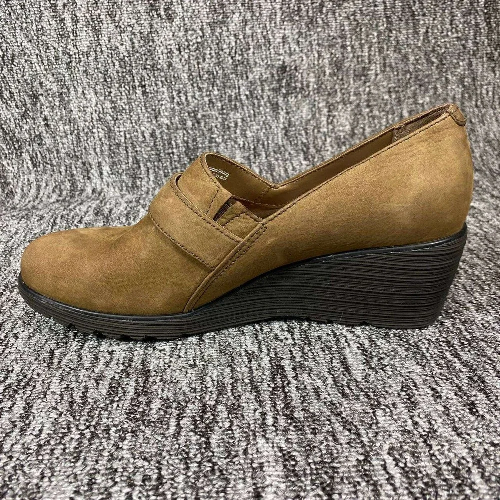 Dansko Clio Wedge Loafers Women 7.5-8 Mushroom Brown Nubuck Leather Buckle Clogs